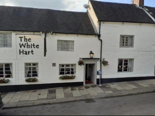 The White Hart Apartment Church View in Alton (Staffordshire)