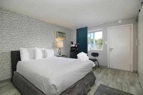 Waikiki Village Motel