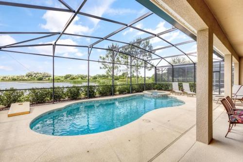 NEW Splash of Magic at Solterra Resort home in Davenport, USA