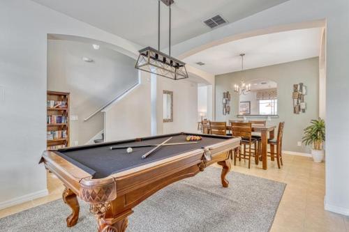 NEW Splash of Magic at Solterra Resort home in Davenport, USA