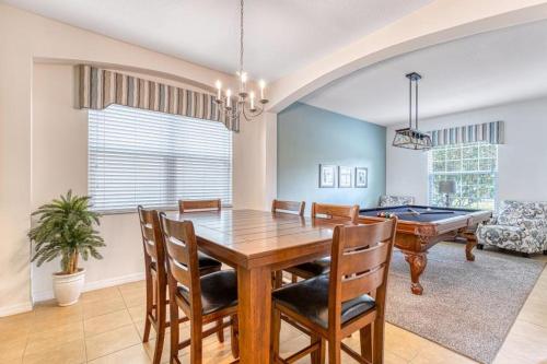 NEW Splash of Magic at Solterra Resort home in Davenport, USA