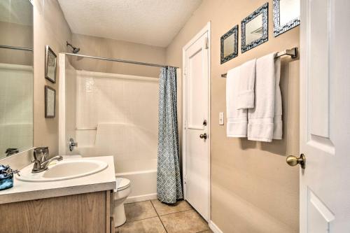 House with Pool and Game Room - 15 Mins from Disney! - image 12