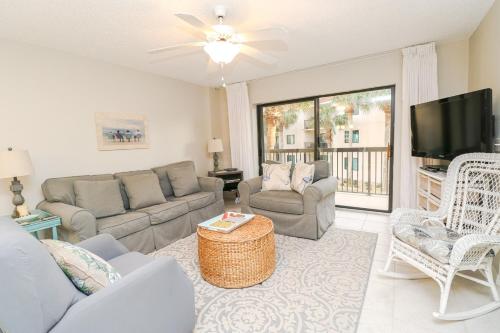 Ocean Village Club R23 - image 32