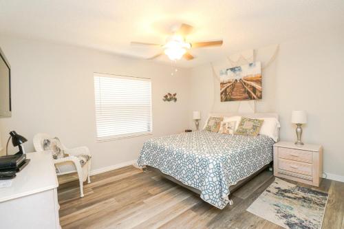 Ocean Village Club R23 - image 25