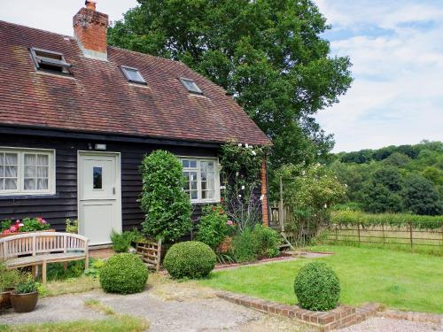 B&B Hastingleigh - Malthouse Barn - Bed and Breakfast Hastingleigh