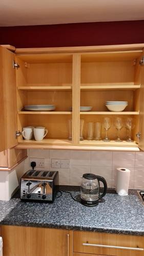 Durham 2-Bed Apartment, Durham (photo 10)