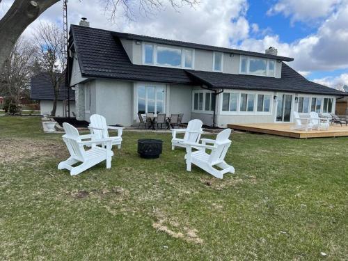 Beach House in Niagara in Camelot Beach (ON)
