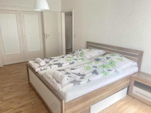 Zentrale 2-Zimmer Wohnung in Altstadt & Bahnhofsnähe ( überdachte Gartenterasse )