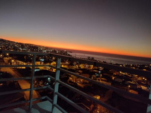 balkon/terras, Hermoso departamento Cerro los placeres Valparaíso (Hermoso departamento Cerro los placeres Valparaiso) in Baron