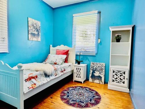 Cozy 5 br home in a central location to everywhere in 查斯頓