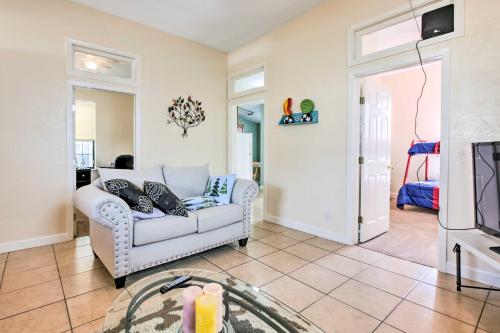 Cozy Galveston Home with Deck - 2 Mi From The Pier! - image 12
