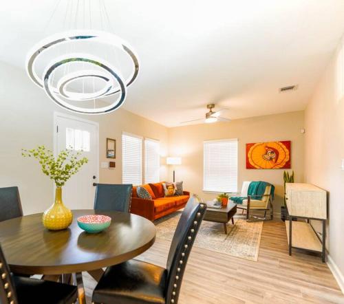 Casa Fiesta-2bed/2bath 1100 sq ft urban stunner in San Antonio, USA