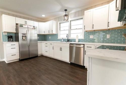 Edenton 3 BR/ 2 Bath king, Fire Pit in 北卡羅來納州伊登頓