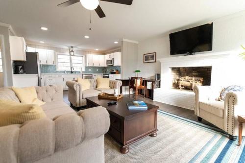 Edenton 3 BR/ 2 Bath king, Fire Pit in 北卡羅來納州伊登頓