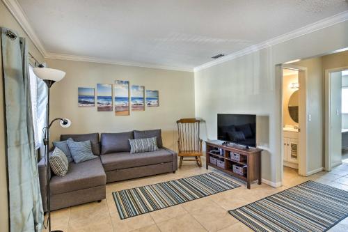 St Pete Condo with Heated Pool - Less Than 1 Mi to Beach! - image 11