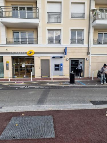 Studio Climatisé et lumineux avec parking gratuit