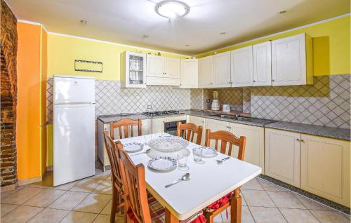  Nice home in SERRA SAN BRUNO with WiFi and 2 Bedrooms in Serra San Bruno