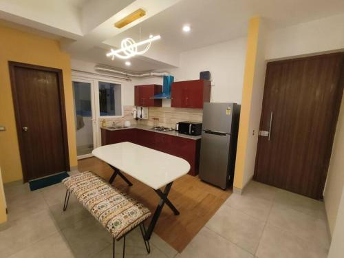 The Himalayan Haven- Luxury 1 BHK Apartment