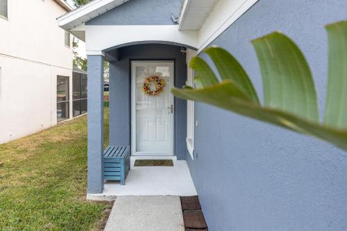 Coastal Golf Pool Home In Southern Dunes in Haines City, USA