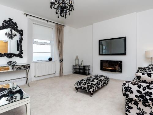 Babbacombe Bay, Torquay - Apartment