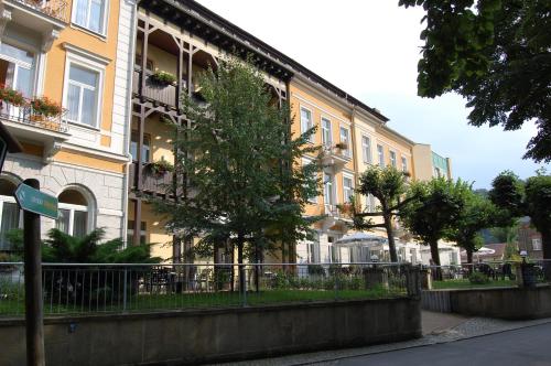 Hotel Lindenhof Bad Schandau 352m von Aufzug entfernt
