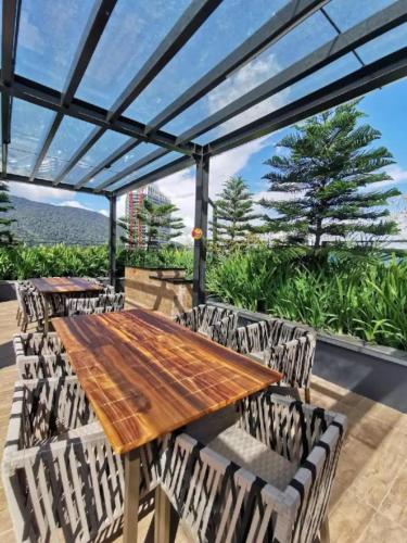 tuin, 100m² 3 slaapkamer, 2 privé badkamer Appartement in Gohtong Jaya (Vista Genting Premium 3 rooms@Maxhome Y02) near Gunung Bunga Buah