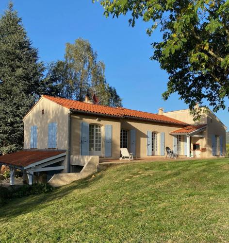 Foix Villa 150m2 dans très grand parc arboré