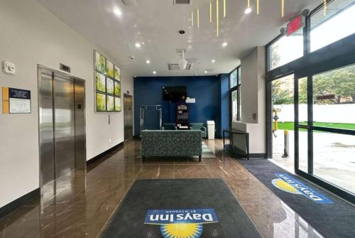 Days Inn by Wyndham Brooklyn Eastern Parkway in Brooklyn, USA