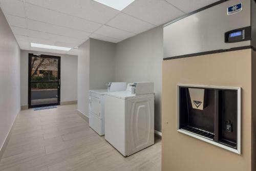 Americas Best Value Inn Aiken - image 14