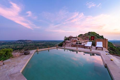 Mundota Fort And Palace