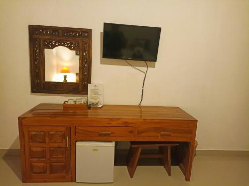 Standard Double Room image 4
