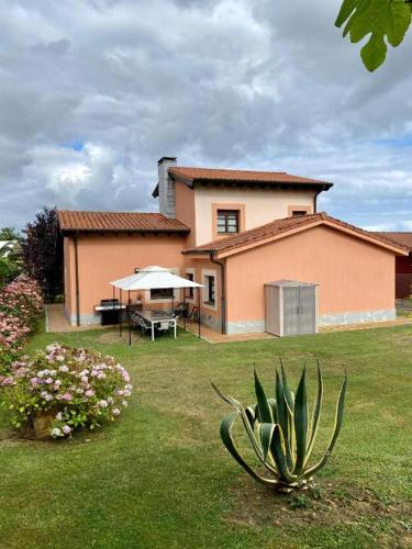 Casona La Teja en Ribadedeva - Noriega