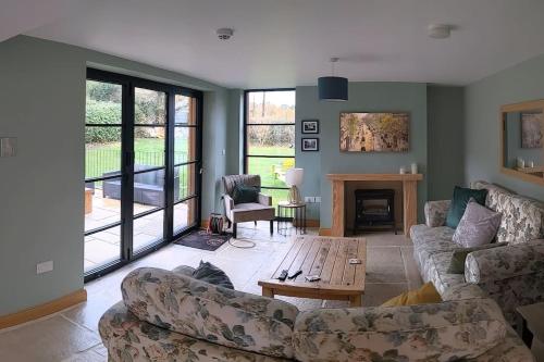บริการและสิ่งอำนวยความสะดวก, Cosy 2 Bedroom Coach House in คาสเซิลวิว