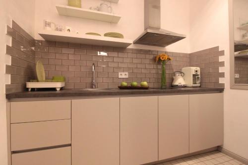 Vintage 1BR apartment in Quiet center of Riga in Észak-Riga