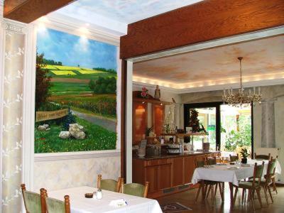 餐廳, 祖姆瑞伯格酒店 (Hotel zum Rehberg) in 卡斯特勞恩