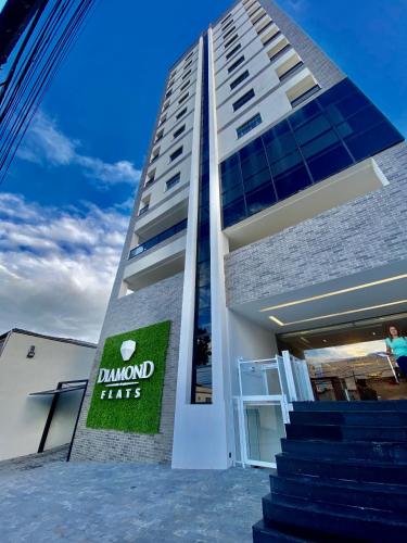 Modelos 501 e 705 Diamond Flats, São Lourenço