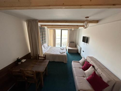 ATRIUM Mountain View Apartment, New Gudauri - Tap to explore photos