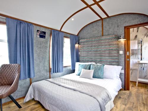 Brunel Boutique Railway Carriage 4