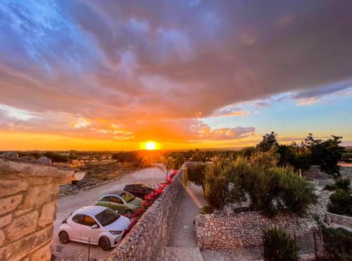 Casa Farlisa, villa esclusiva con piscina, jacuzzi, palestra, parco giochi, bbq a 5 minuti dal mare