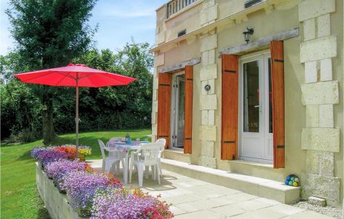 Viesnīcas āriene, Riverside Retreat in La Barde