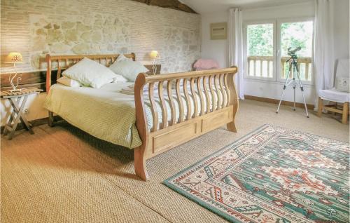 Riverside Retreat in La Barde