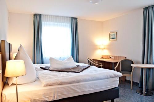 4 bedrooms, 4 beds