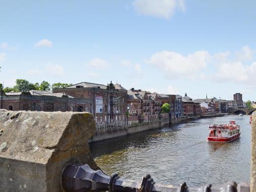 B&B York - The Old Stables - Bed and Breakfast York