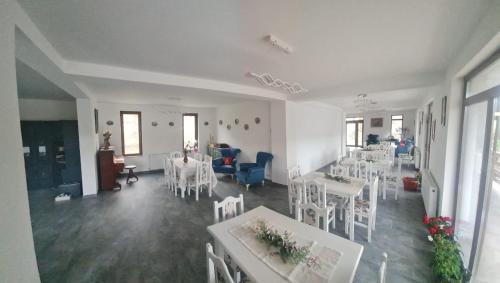 Iekārtas, Casa Daria in Brada