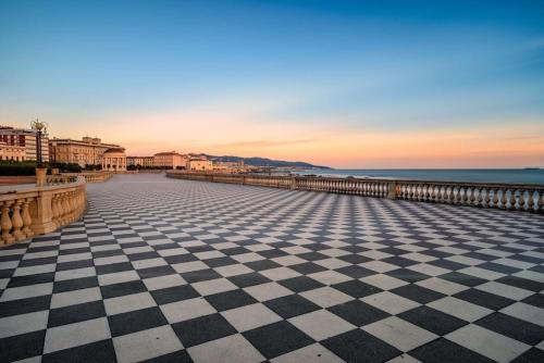 Nabij attractie, Il Garibaldino in Livorno