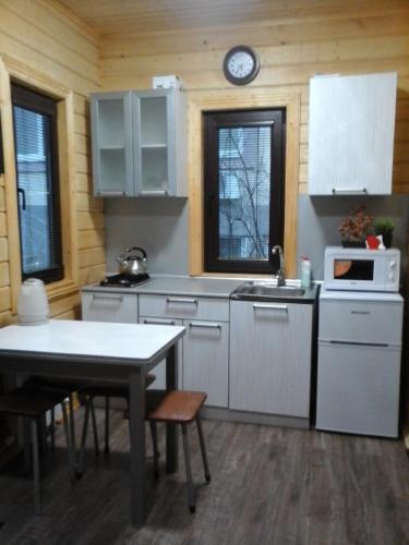Arina Guest House