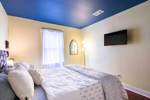 Blueberry Lemondrop Germantown 2 Bedroom Apartment in Louisville, USA