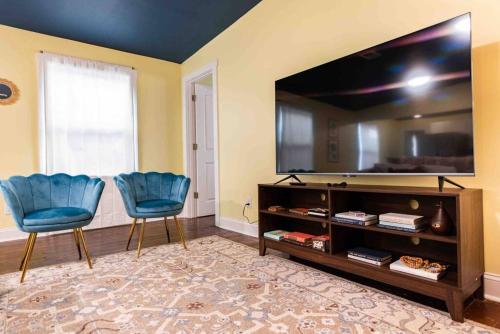 Blueberry Lemondrop Germantown 2 Bedroom Apartment in Louisville, USA