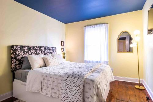 Blueberry Lemondrop Germantown 2 Bedroom Apartment in Louisville, USA