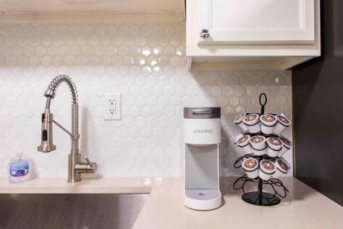 Blueberry Lemondrop Germantown 2 Bedroom Apartment in Louisville, USA
